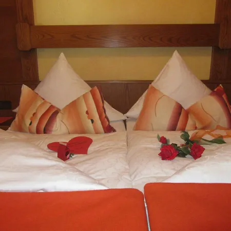 Haus Romantika Apartment Schattwald