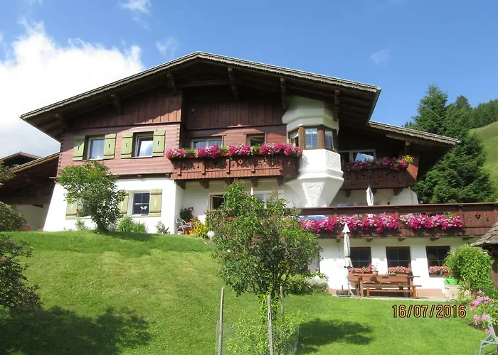 Haus Romantika Apartment Schattwald