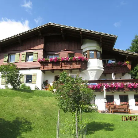 Haus Romantika Apartment Schattwald